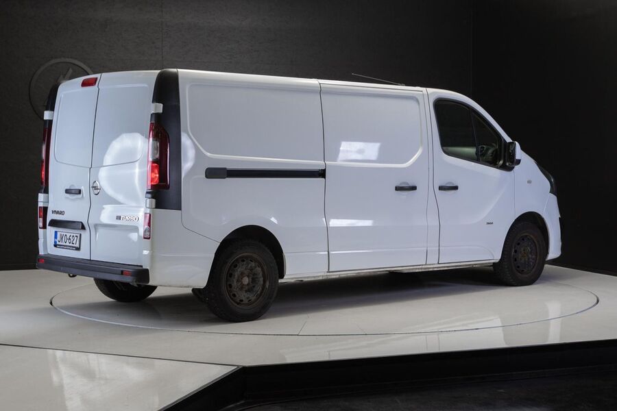 Opel Vivaro vaihtoauto
