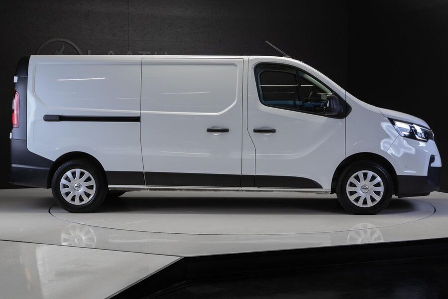 Nissan Primastar vaihtoauto