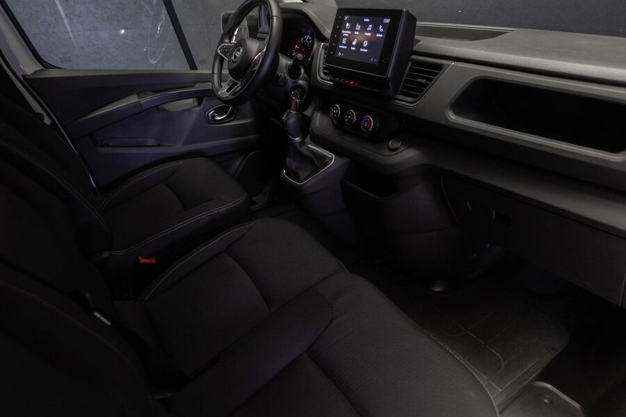 Nissan Primastar vaihtoauto