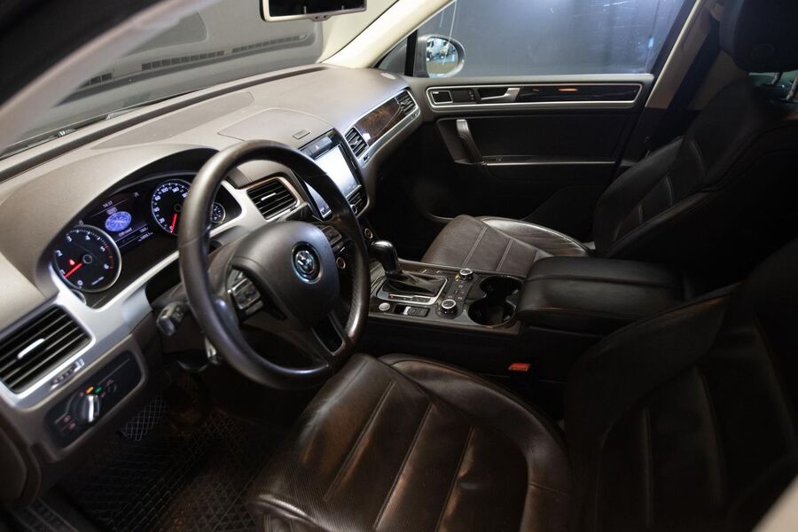 Volkswagen Touareg vaihtoauto