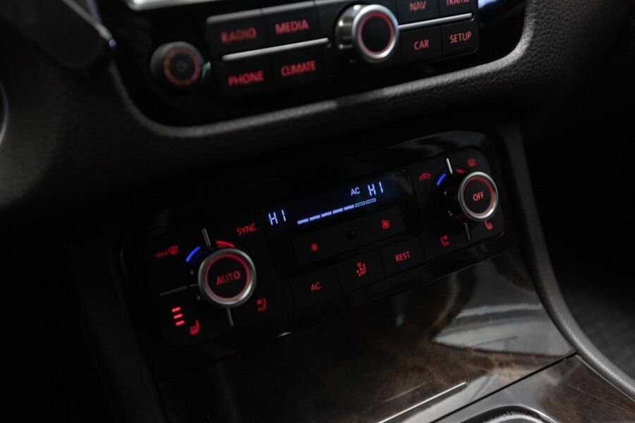 Volkswagen Touareg vaihtoauto