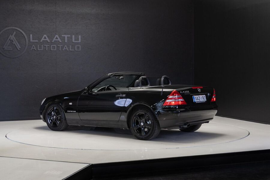 Mercedes-Benz SLK vaihtoauto