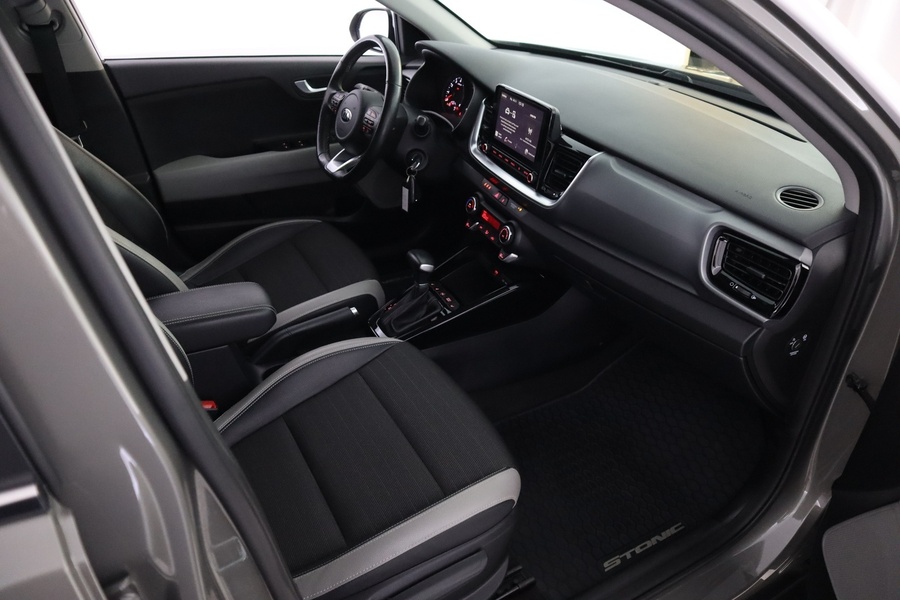 Kia Stonic vaihtoauto