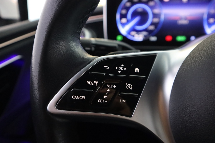 Mercedes-Benz EQE vaihtoauto