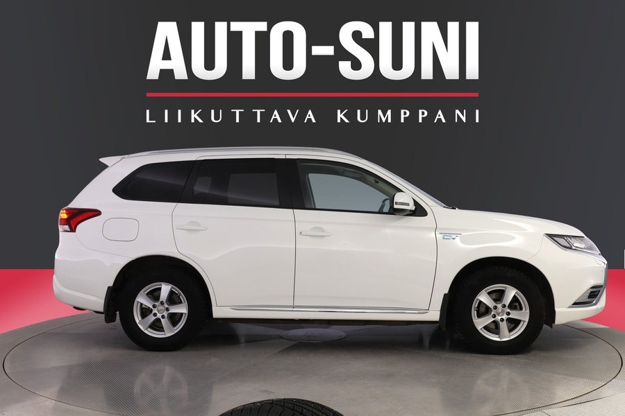 Mitsubishi Outlander PHEV vaihtoauto