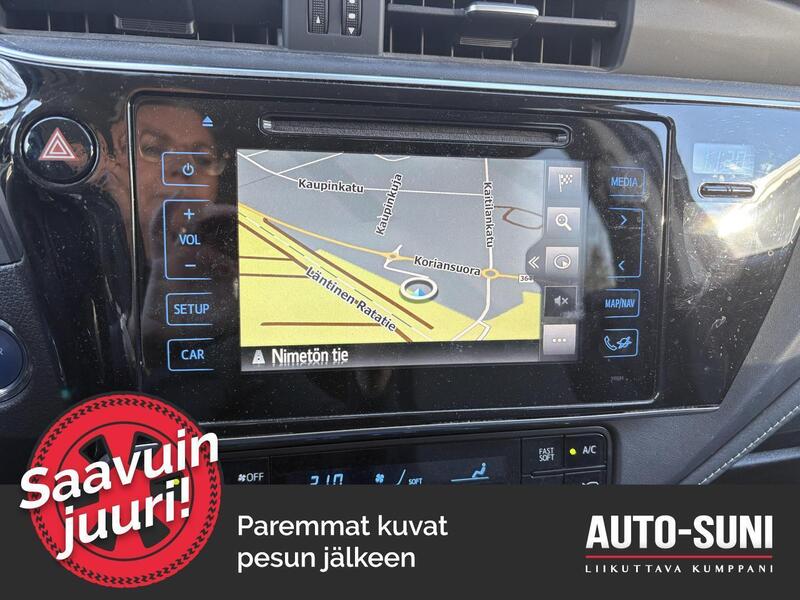 Toyota Auris vaihtoauto