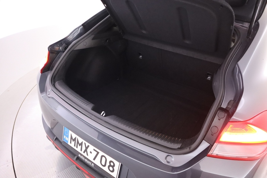 Hyundai i30 Fastback vaihtoauto