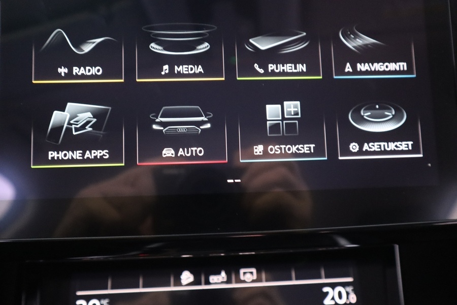 Audi e-tron vaihtoauto