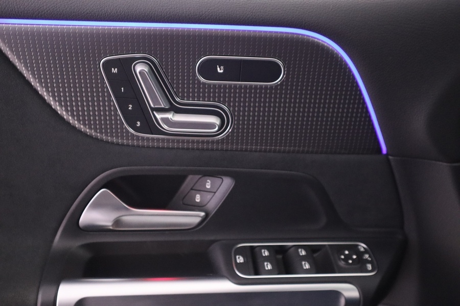 Mercedes-Benz EQB vaihtoauto