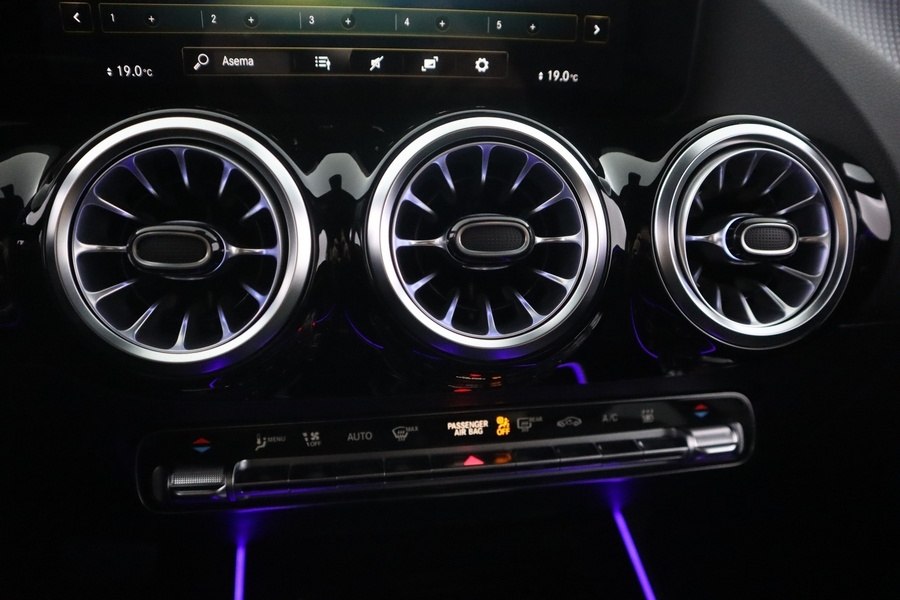 Mercedes-Benz EQA vaihtoauto