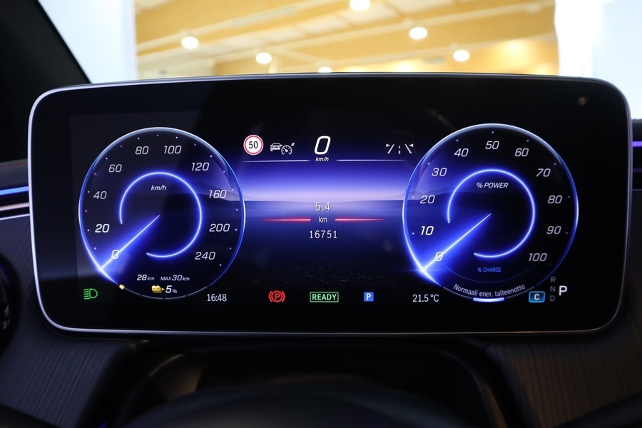 Mercedes-Benz EQE vaihtoauto