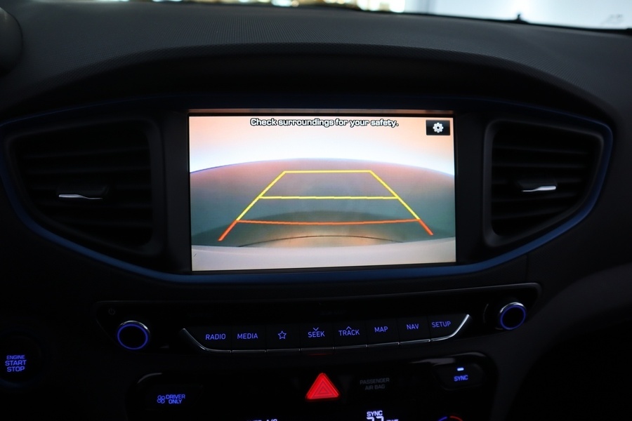 Hyundai IONIQ plug-in vaihtoauto