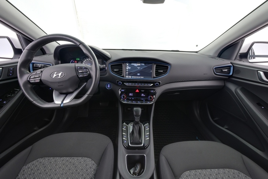 Hyundai IONIQ plug-in vaihtoauto