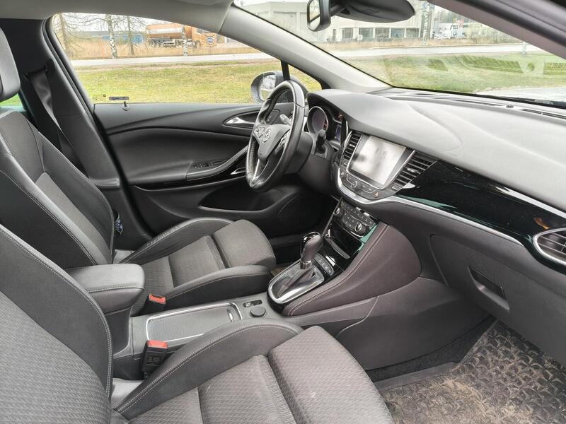 Opel Astra vaihtoauto