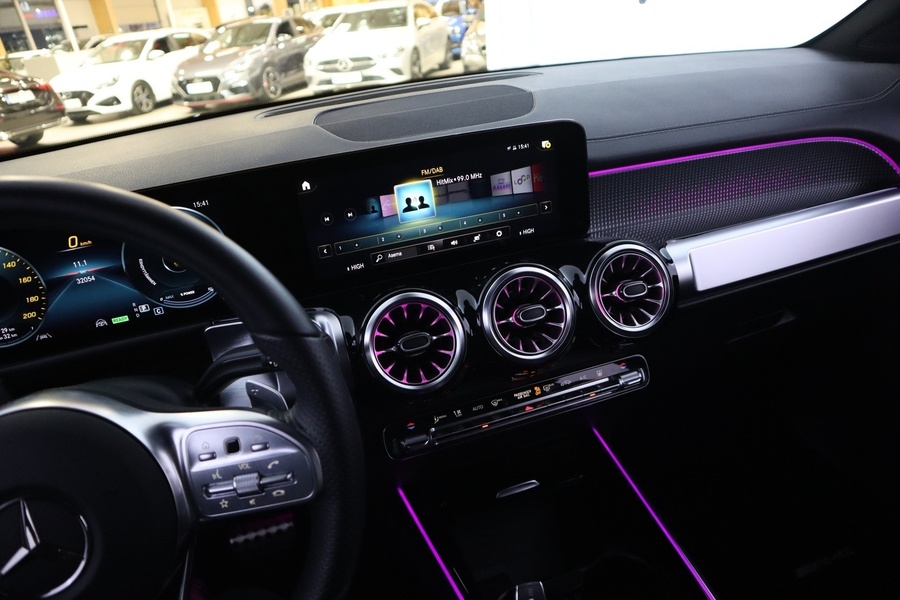 Mercedes-Benz EQB vaihtoauto