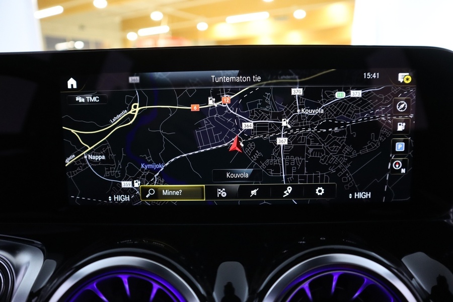 Mercedes-Benz EQB vaihtoauto