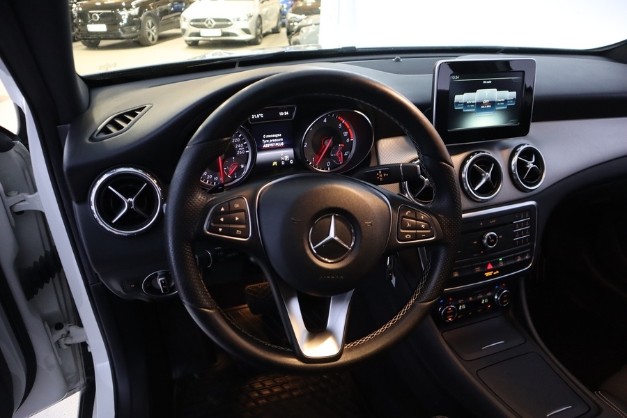 Mercedes-Benz GLA vaihtoauto