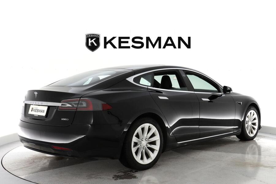 Tesla Model S vaihtoauto