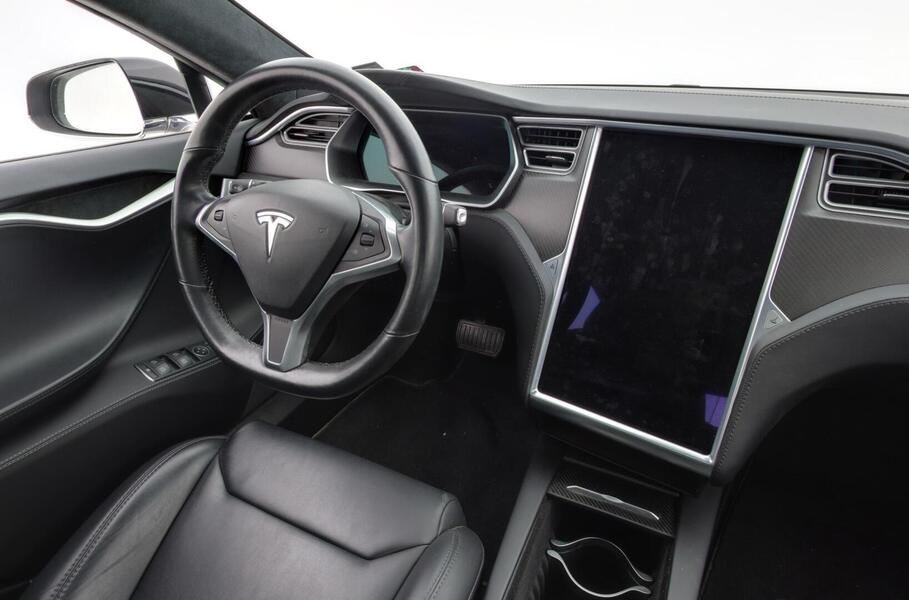 Tesla Model S vaihtoauto