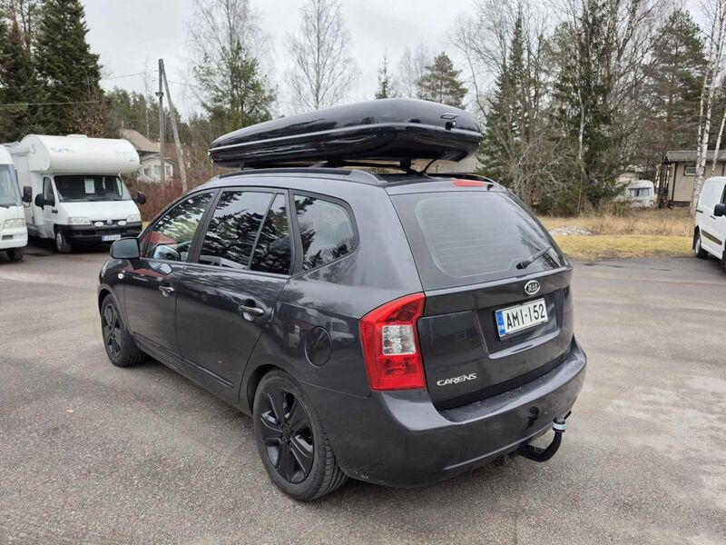 Kia Carens vaihtoauto