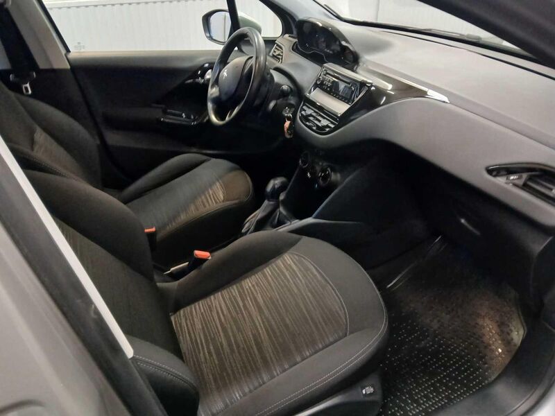 Peugeot 208 vaihtoauto