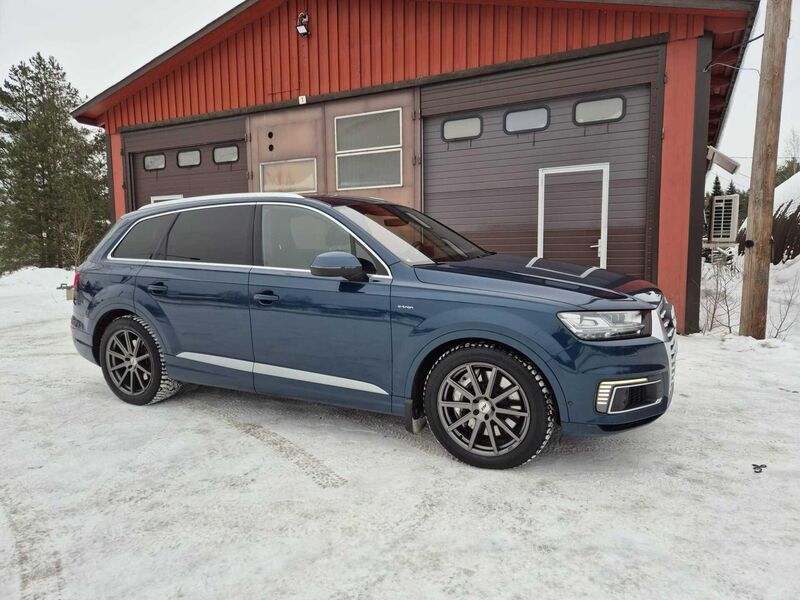 Audi Q7 vaihtoauto