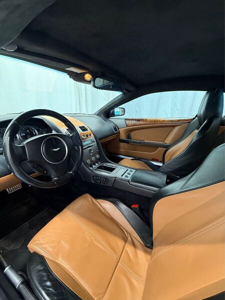 Aston Martin DB9 vaihtoauto