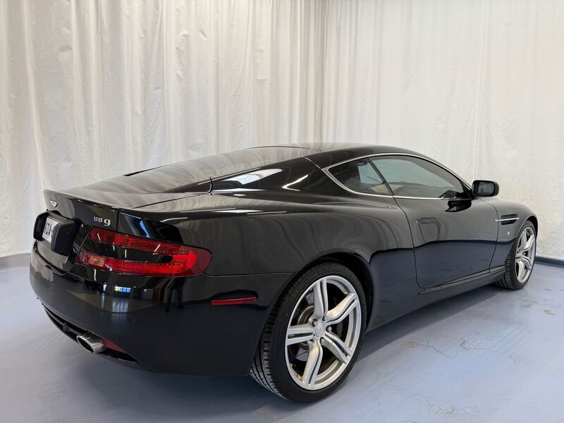 Aston Martin DB9 vaihtoauto