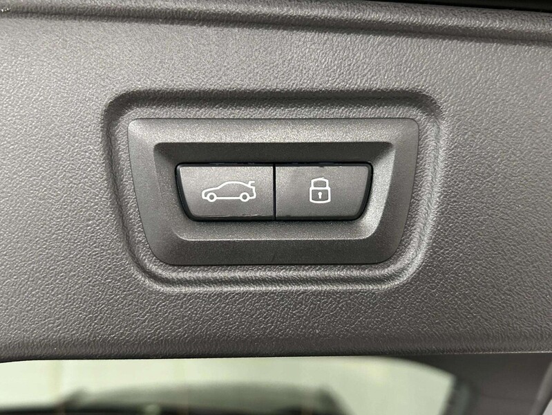 BMW i5 M60 vaihtoauto