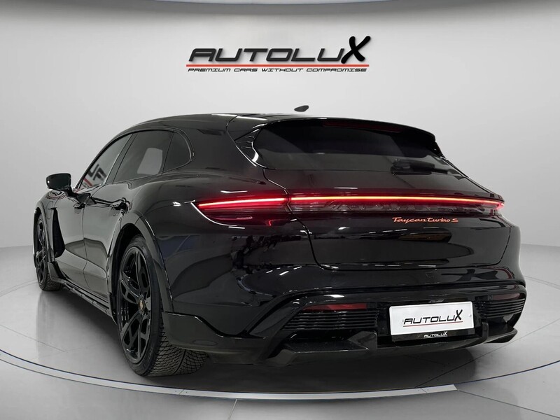 Porsche Taycan vaihtoauto