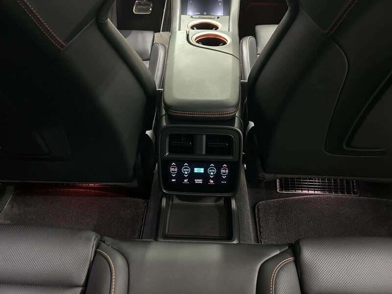 Porsche Taycan vaihtoauto