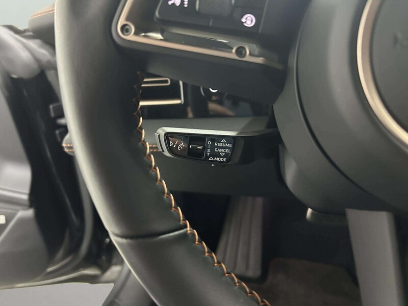 Porsche Taycan vaihtoauto