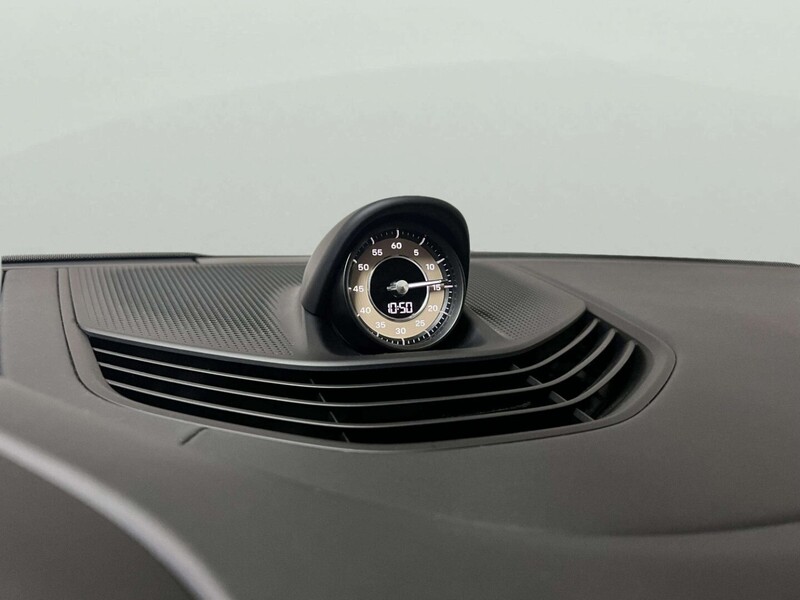 Porsche Taycan vaihtoauto