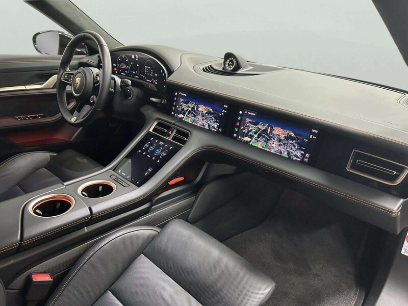 Porsche Taycan vaihtoauto