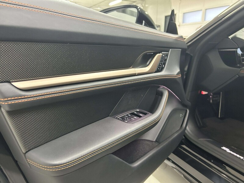 Porsche Taycan vaihtoauto