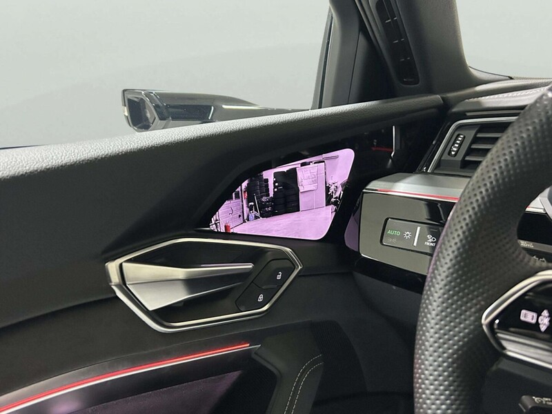 Audi Q8 e-tron vaihtoauto