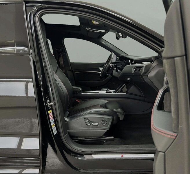 Audi Q8 e-tron vaihtoauto