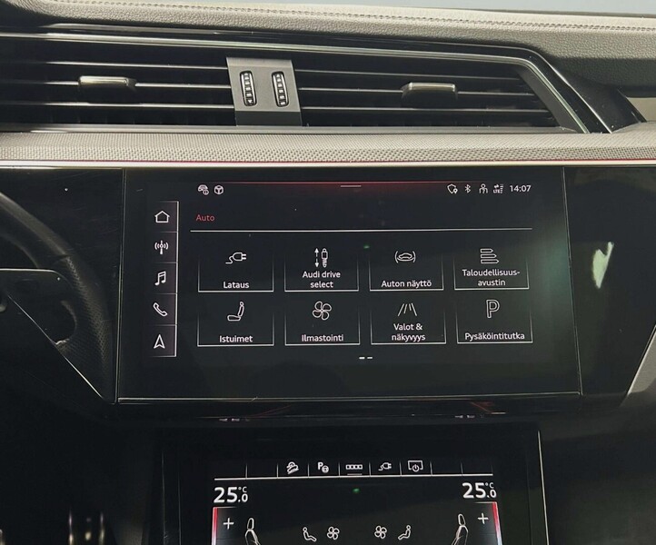 Audi Q8 e-tron vaihtoauto