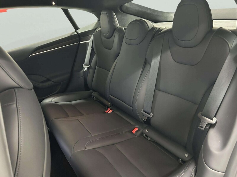 Tesla Model S vaihtoauto