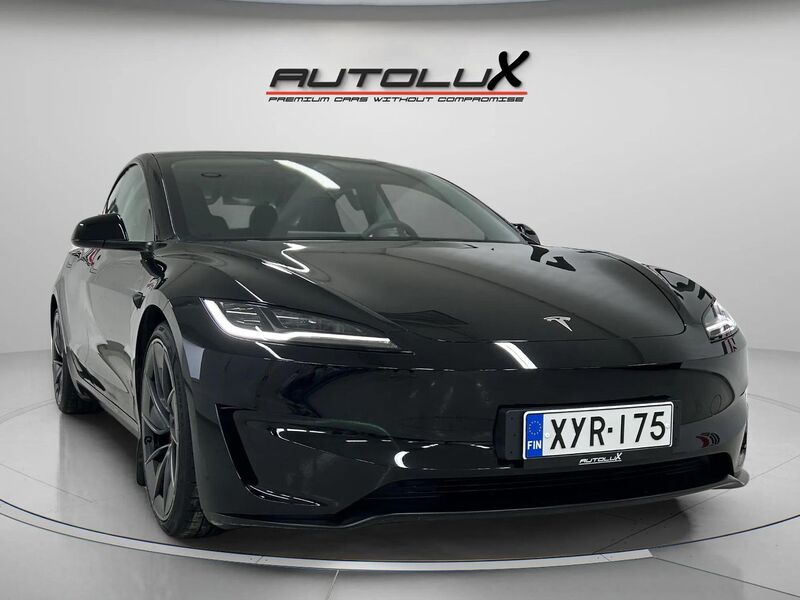 Tesla Model 3 vaihtoauto