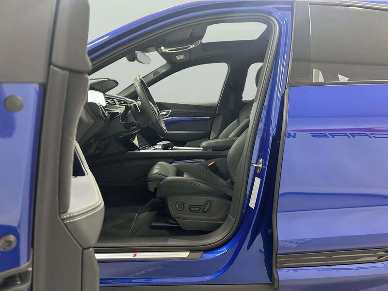 Audi Q8 e-tron vaihtoauto