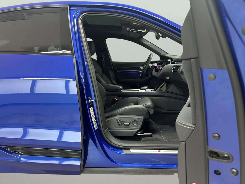 Audi Q8 e-tron vaihtoauto
