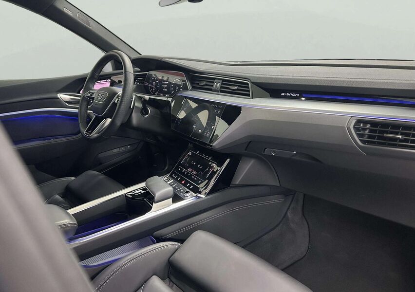 Audi Q8 e-tron vaihtoauto