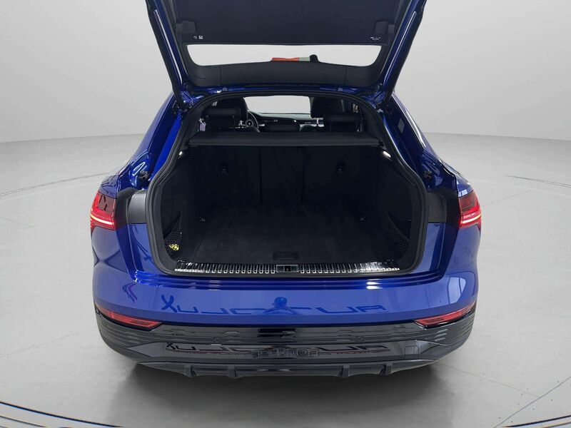 Audi Q8 e-tron vaihtoauto
