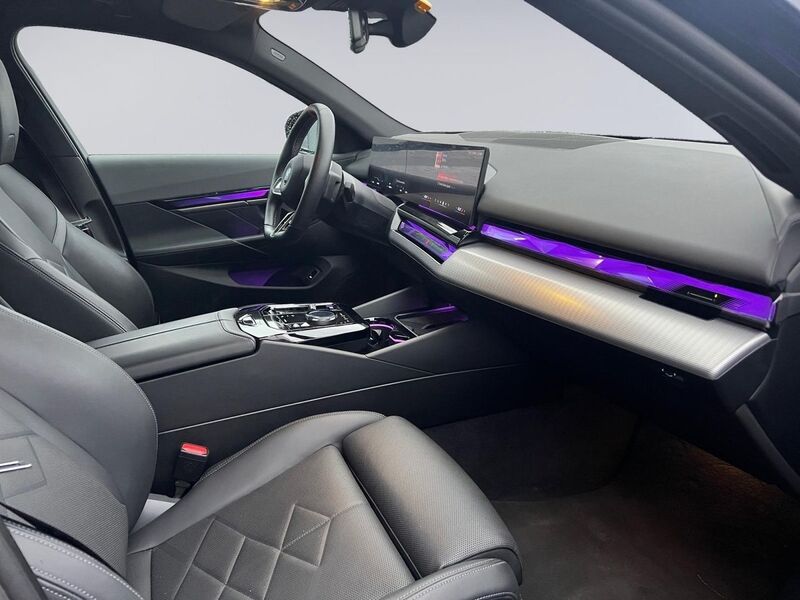 BMW i5 M60 vaihtoauto