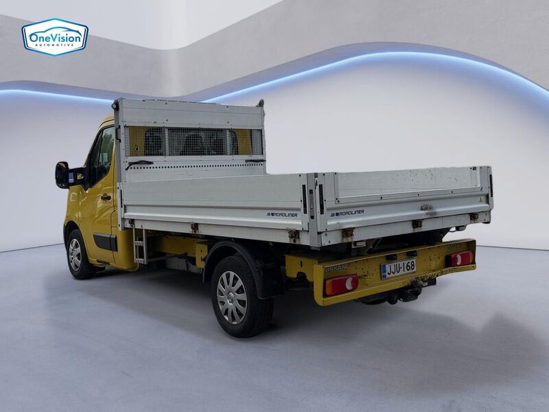 Nissan NV400 vaihtoauto