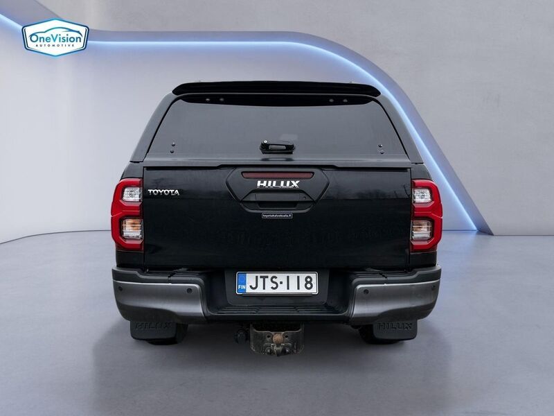 Toyota Hilux vaihtoauto