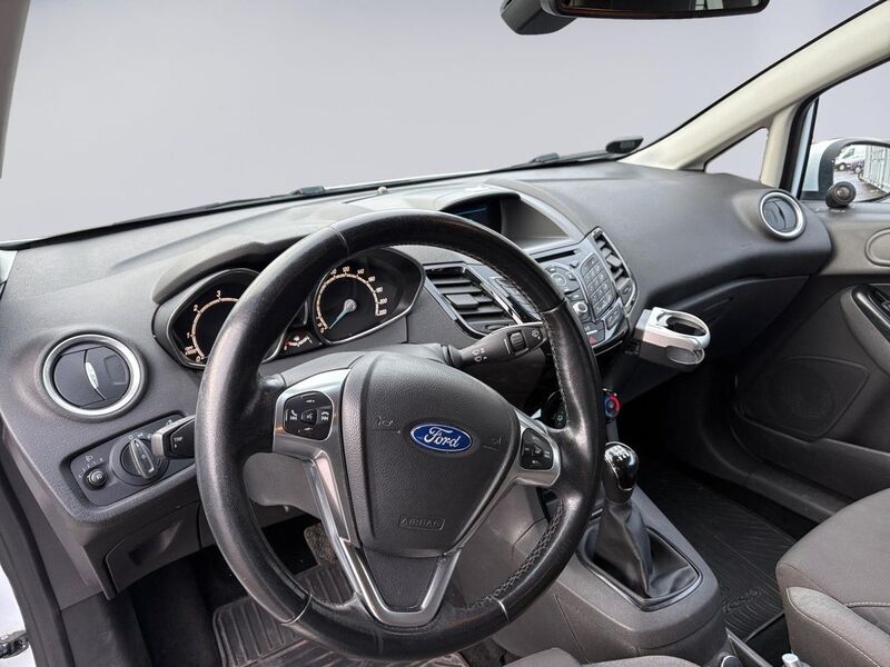 Ford Fiesta Van vaihtoauto