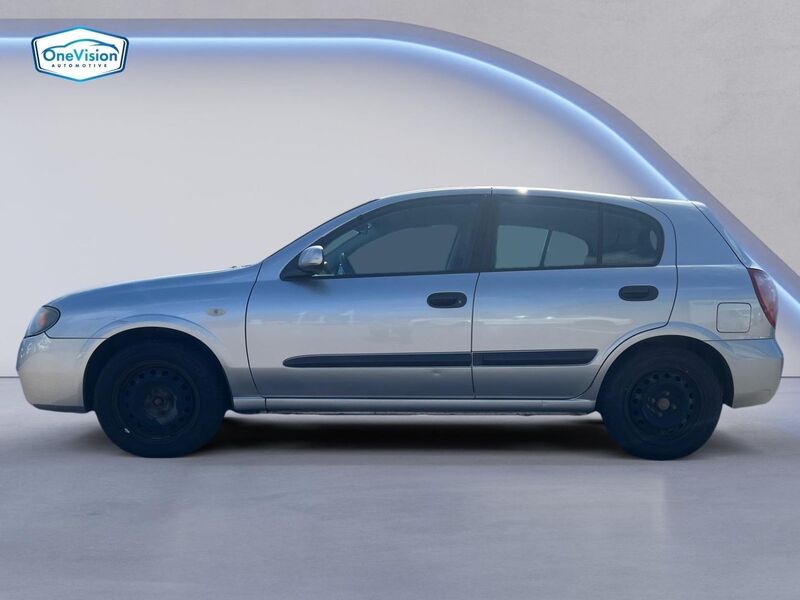 Nissan Almera vaihtoauto