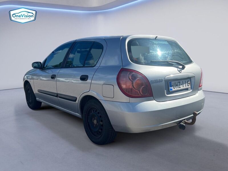 Nissan Almera vaihtoauto